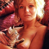 Valerie Perrine 