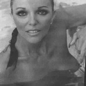 Joan Collins 