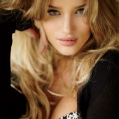 Rosie Huntington-Whiteley 