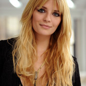 Mischa Barton 