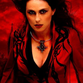 Sharon Den Adel 