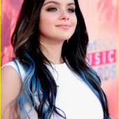 Ariel Winter 