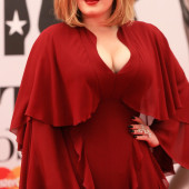 Adele sexy