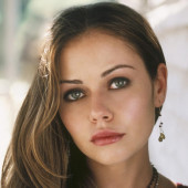 Alexis Dziena