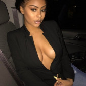 Alexis Skyy braless