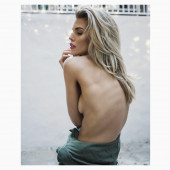 AnnaLynne McCord topless