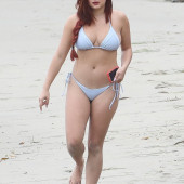 Ariel Winter beach