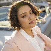 Ariela Barer hot