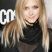 Ashlee Simpson 