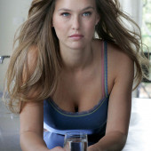 Bar Refaeli 