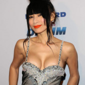 Bai Ling dekollete