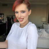 Bella Thorne sexy