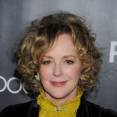 Bonnie Bedelia