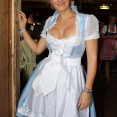 Britt Hagedorn dirndl