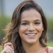 Bruna Marquezine