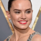 Daisy Ridley 