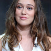 Alycia Debnam-Carey 