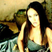 Tia Carrere 