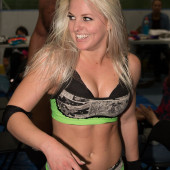 Candice LeRae 