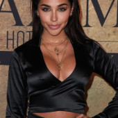 Chantel Jeffries braless