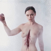 Christina Ricci oben ohne