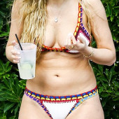 Corinne Olympios bikini