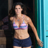 Daniela Ruah body