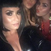 Demi Lovato cleavage