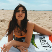 Dua Lipa body