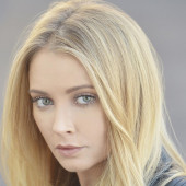 Elisabeth Harnois