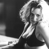 Elisabeth Shue sexy