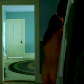 Elizabeth Reaser nude