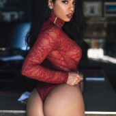 Elizabeth Ruiz ass