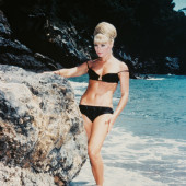 Elke Sommer 