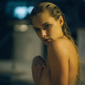 Ellie Ottaway topless