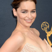 Emilia Clarke oops