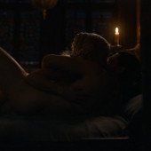 Emilia Clarke sex scnee