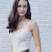 Emma Fuhrmann braless