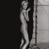 Eva Herzigova naked