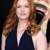 Paula Malcomson 