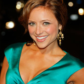 Christine Lakin 