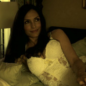 Famke Janssen koerper