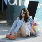 Frances Bean Cobain upskirt