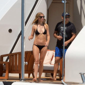 Gwyneth Paltrow body