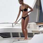 Hailey Bieber bikini