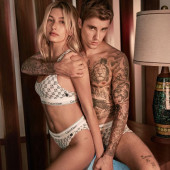 Hailey Bieber dessous