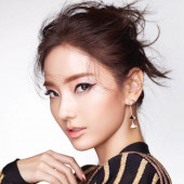 Han Chae-young