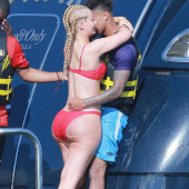 Iggy Azalea ass