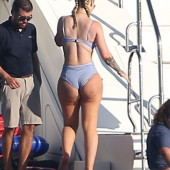 Iggy Azalea ass