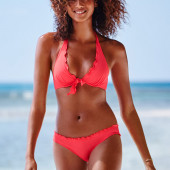 Imaan Hammam body